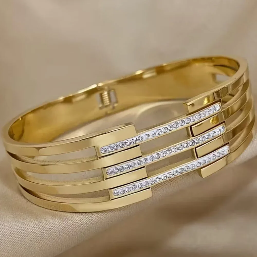 Multi-layer line with wide edition 18K Gold Plated Stainless Steel Bracelet